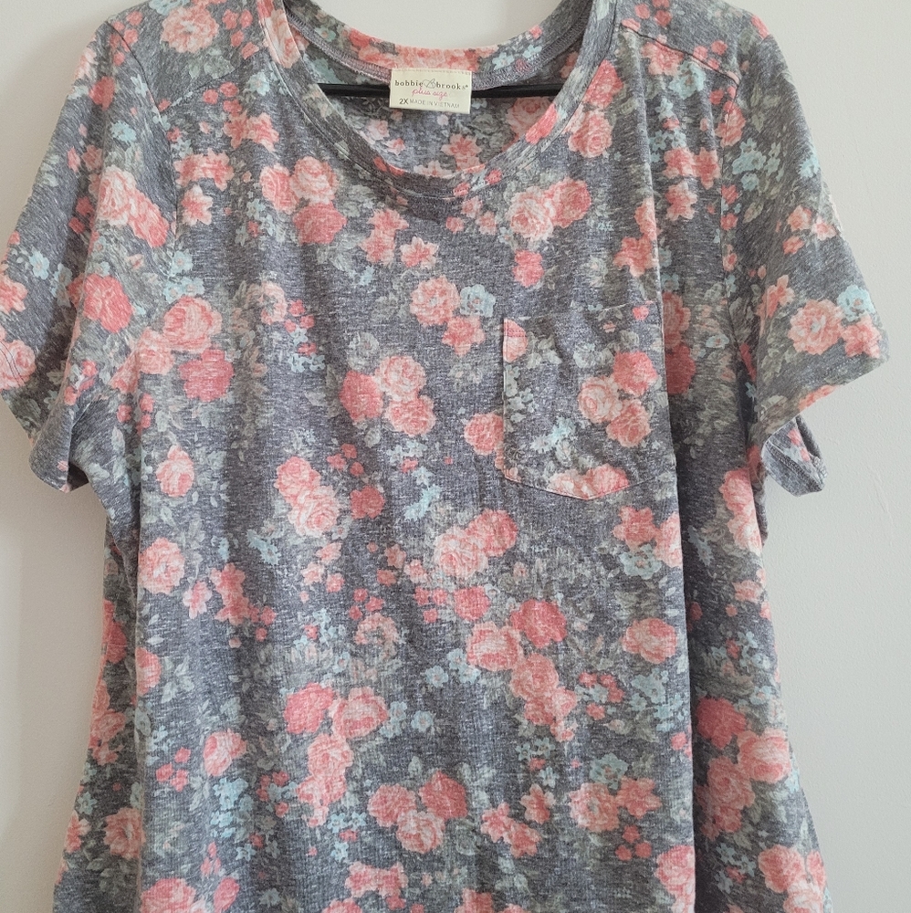 Crop top. Plus size